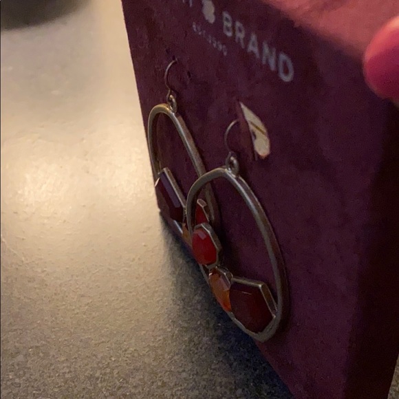 NEW Lucky Brand multi stone hoop earrings - Picture 5 of 9